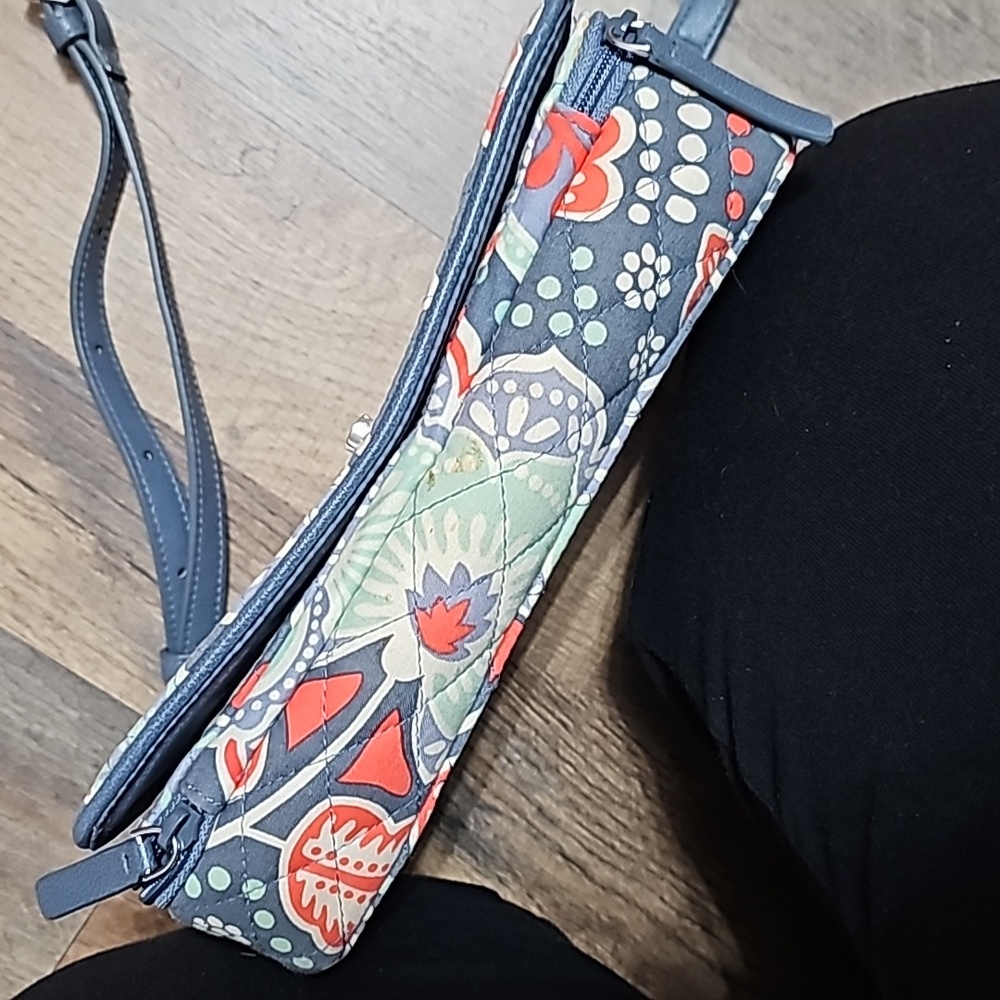 Vera Bradley Crossbody Wallet Purse Nomadic Floral Blue All N One Clutch RETIRED - Picture 4 of 12